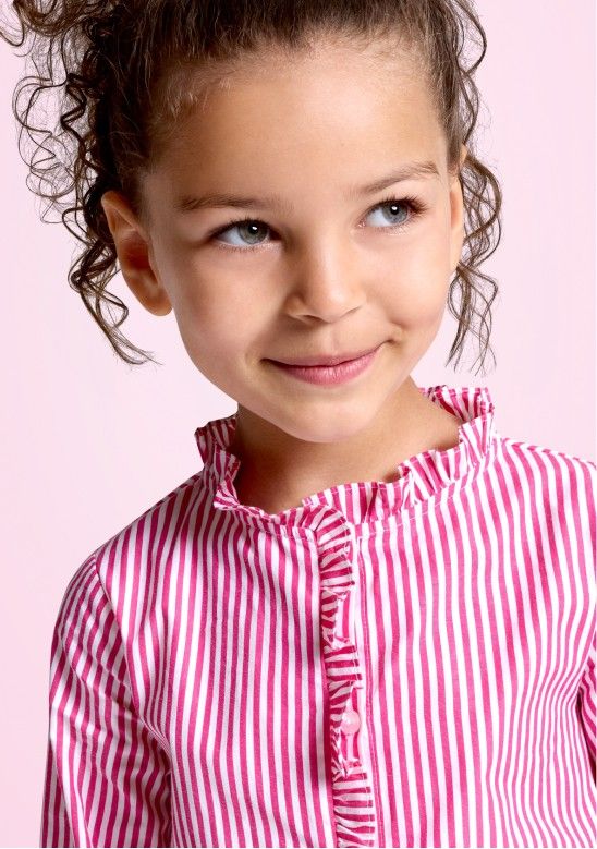 Collezione Essentiels vestiti e accessori per bambina