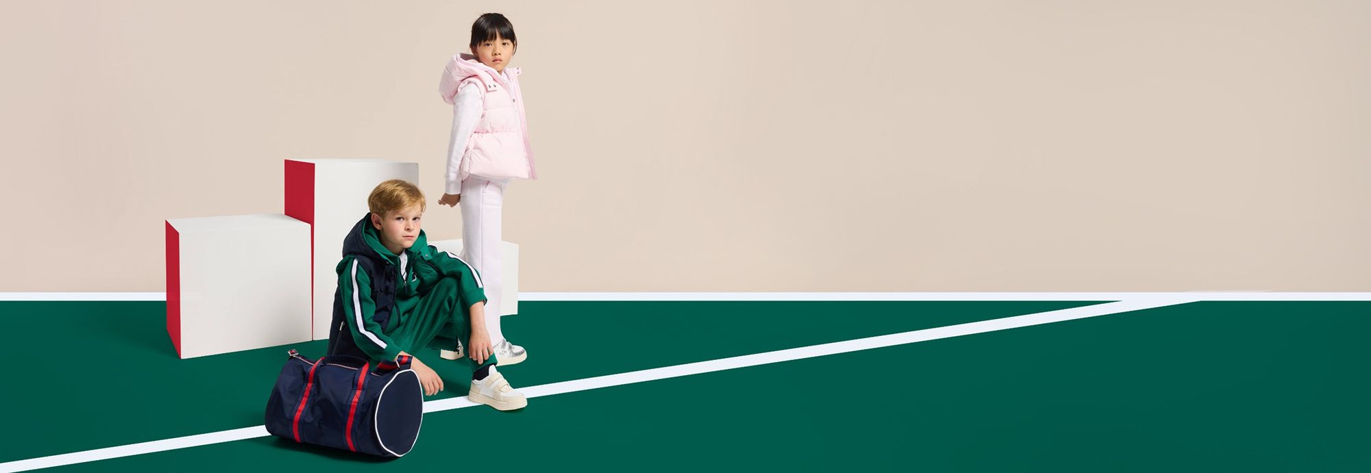 La collezione sport chic per bambine e bambini