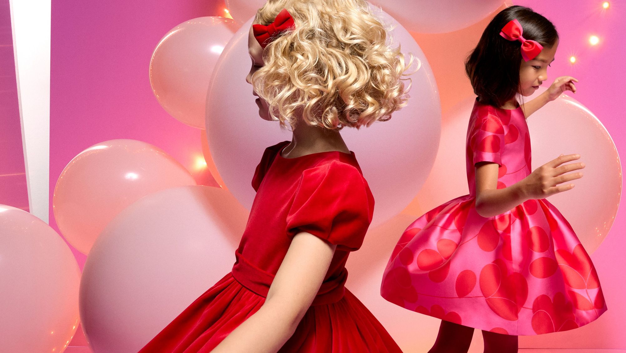 Un Natale ricco di colori, scopri gli abiti da festa per fine anno per bambini e neonati